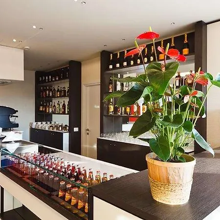 Autosole Vip Hotel 4*